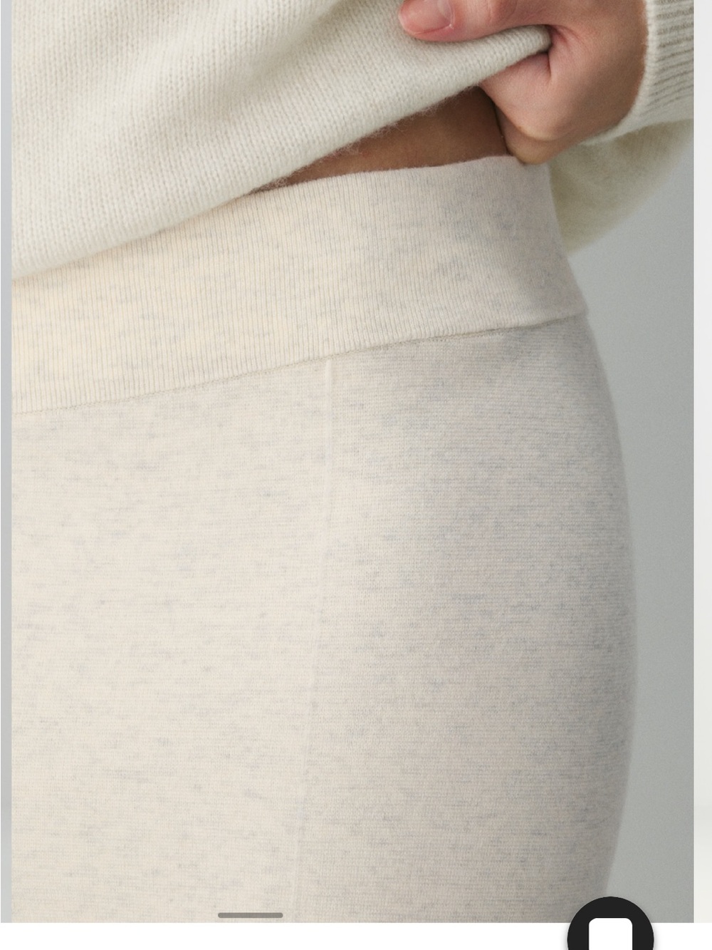 Babaton Souvenir Pant. Wonder Yarn Material